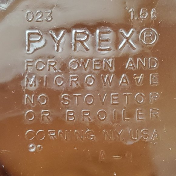 Pyrex 023 1.5 L Casserole Dish With 623 - C Lid - Picture 6 of 7